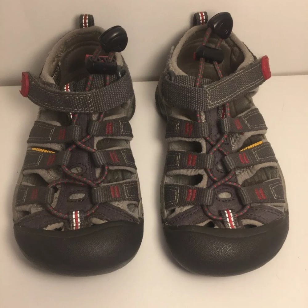 KEEN Newport Waterproof gray Sandals kids Size 11